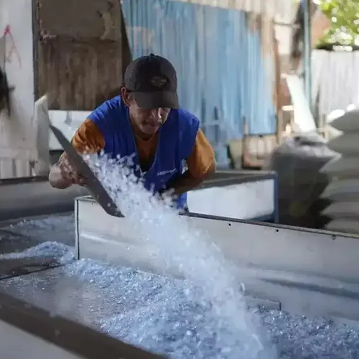 Aqua dan Citilink Bersinergi Kelola Sampah Plastik Lewat Ekonomi Sirkular