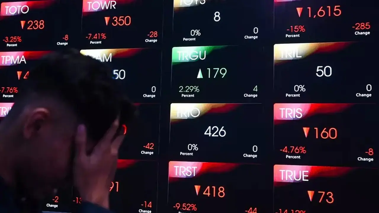Asing Lepas Saham Unggulan, IHSG Ditutup Melemah
