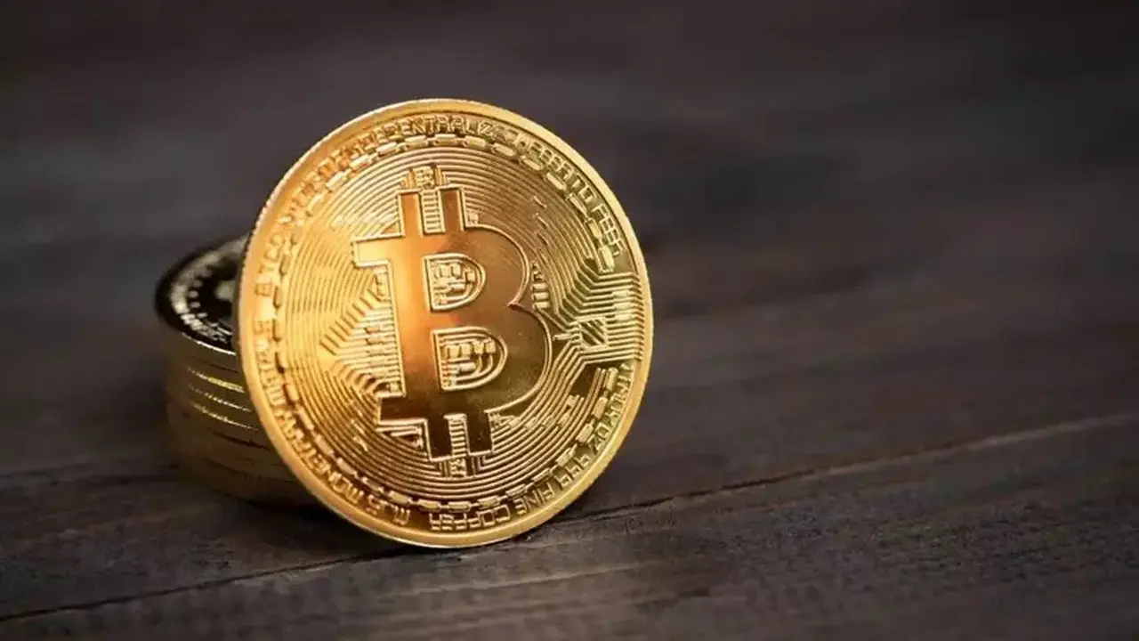Bitcoin Melemah, Investor Kembali Melirik Emas Jelang Rilis Data Inflasi AS