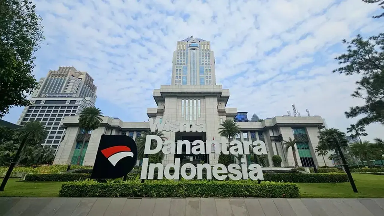 Danantara Reformasi BUMN: Fokus pada Semen Indonesia dan Antam