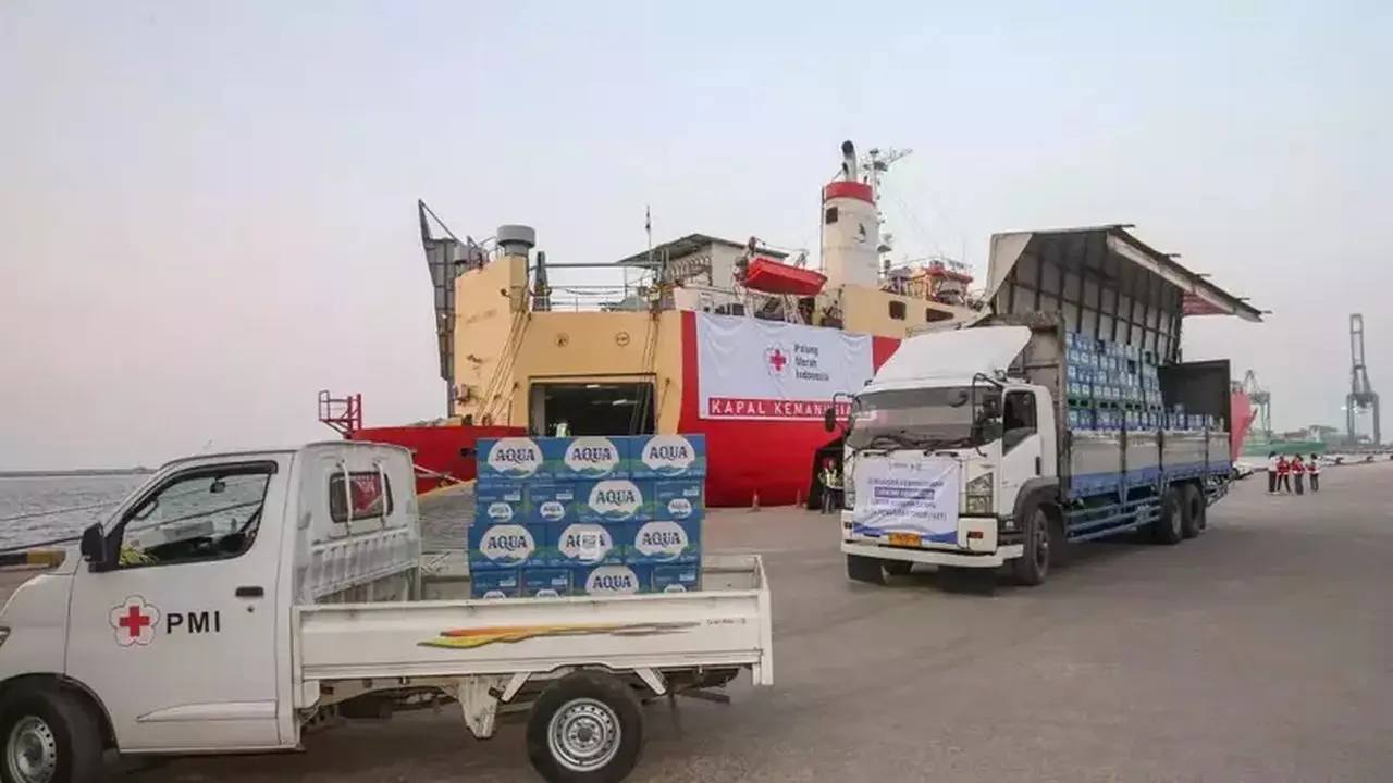 Danone Indonesia dan PMI Salurkan Bantuan Senilai Rp1 Miliar untuk Korban Gempa NTT