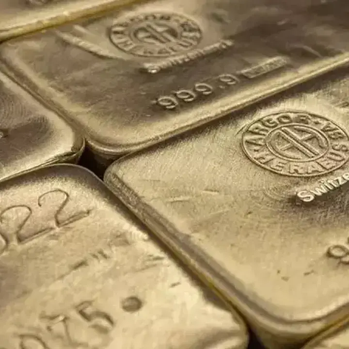 Emas Berpotensi Capai US$ 5.000, Didukung Defisit AS dan Inflasi
