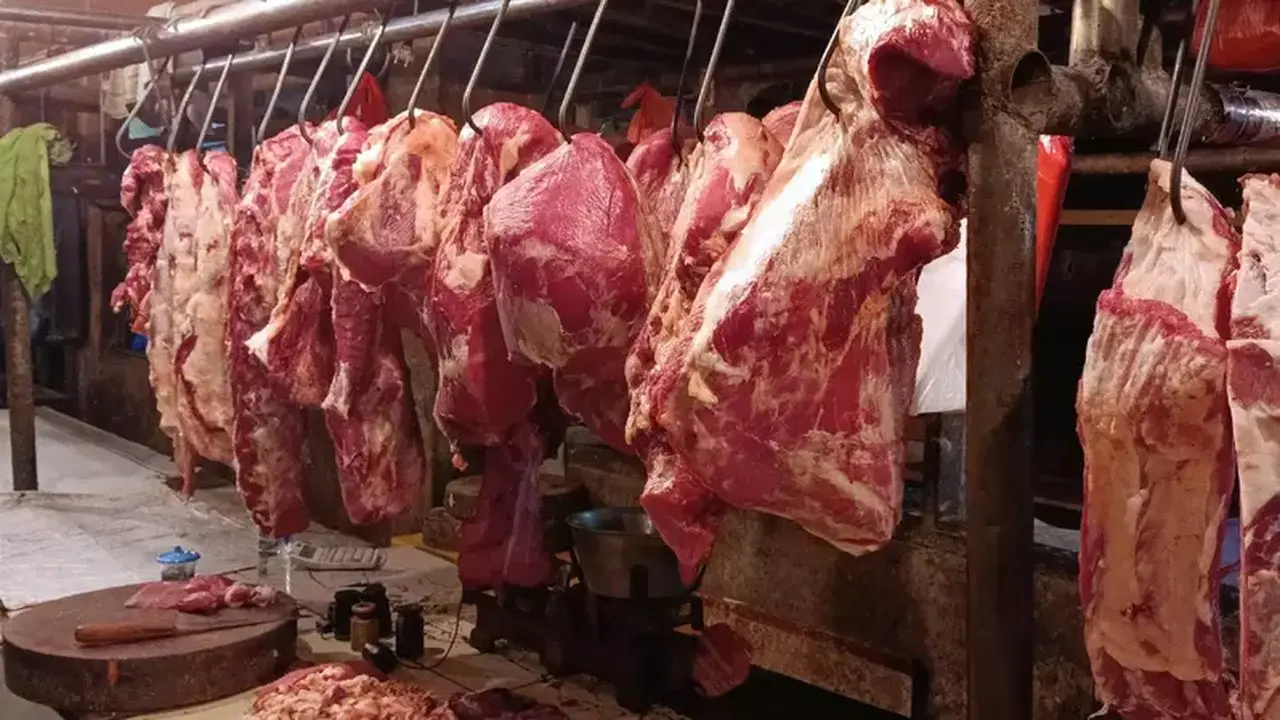 Harga Daging Sapi Tak Kunjung Turun, Pedagang di Pasar Minggu Pilih Pulang Kampung