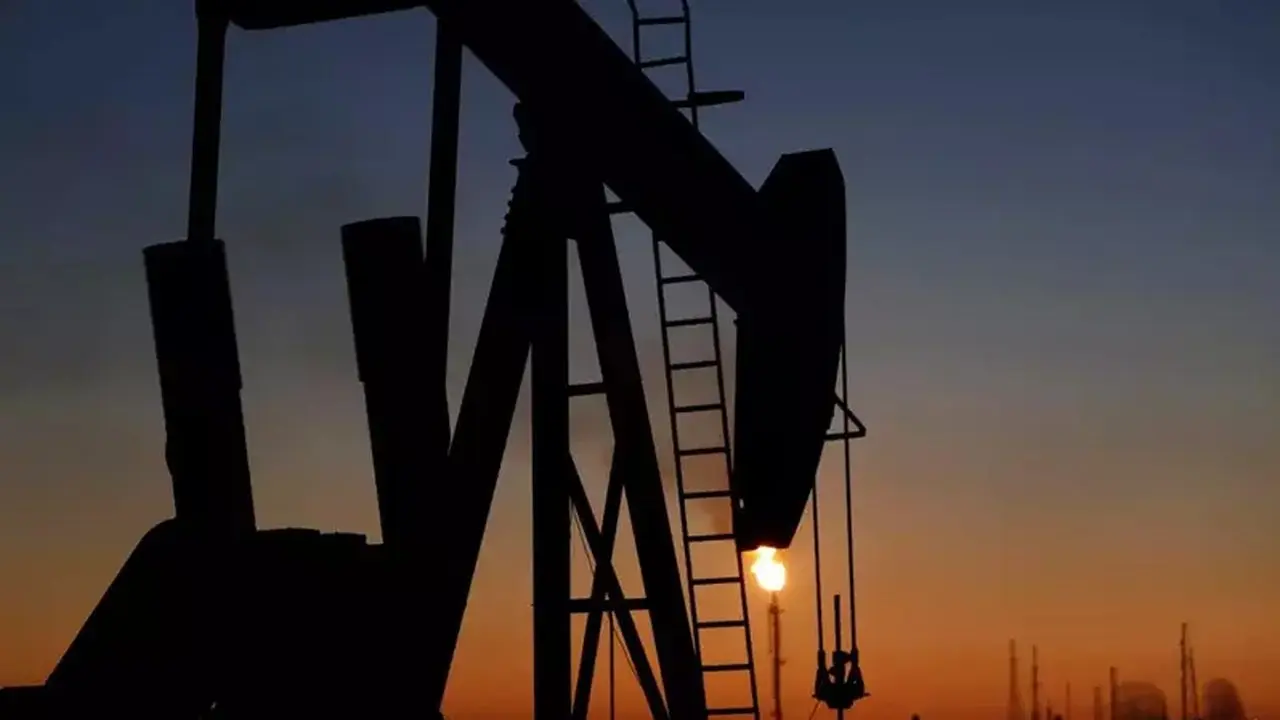 Harga Minyak Meroket Tiga Pekan Akibat Ketegangan Iran dan AS