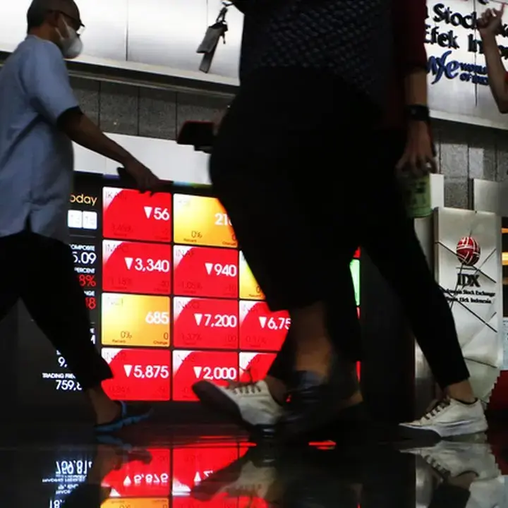 IHSG Ambles, 10 Saham Justru Kompak Melonjak ke Puncak