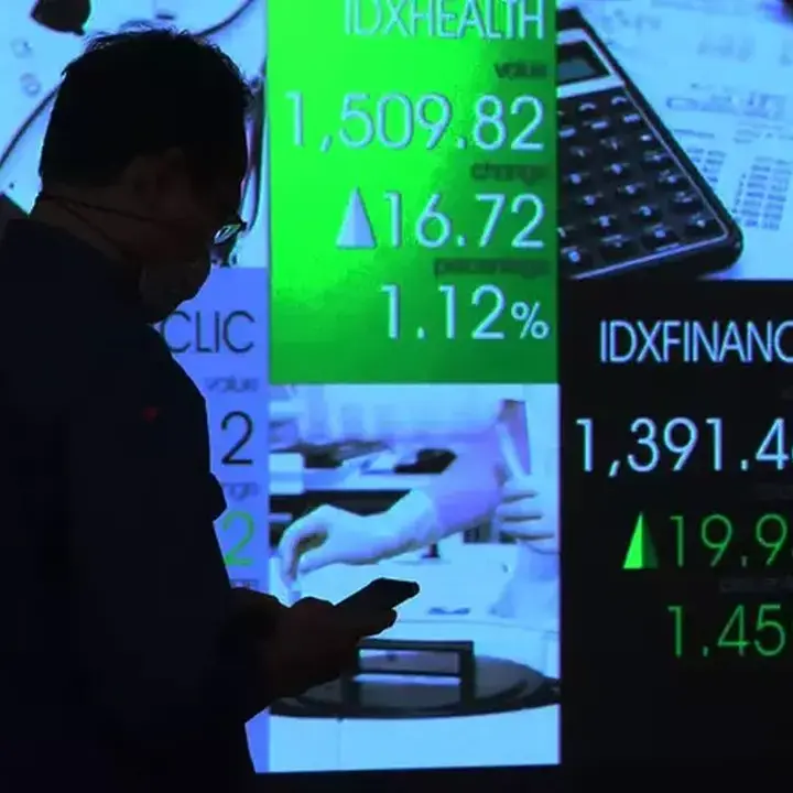IHSG Dibuka Menguat, Tujuh Saham Cetak Kenaikan Tertinggi