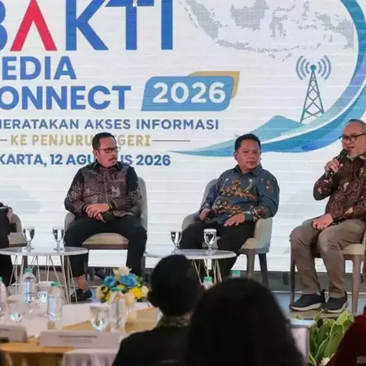 Internet Satria-1 dan Palapa Ring Dongkrak Ekonomi Warga Pedalaman