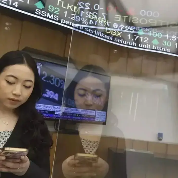 Investor Asing Lepas Saham Rp 687 Miliar, IHSG Anjlok 1,5%