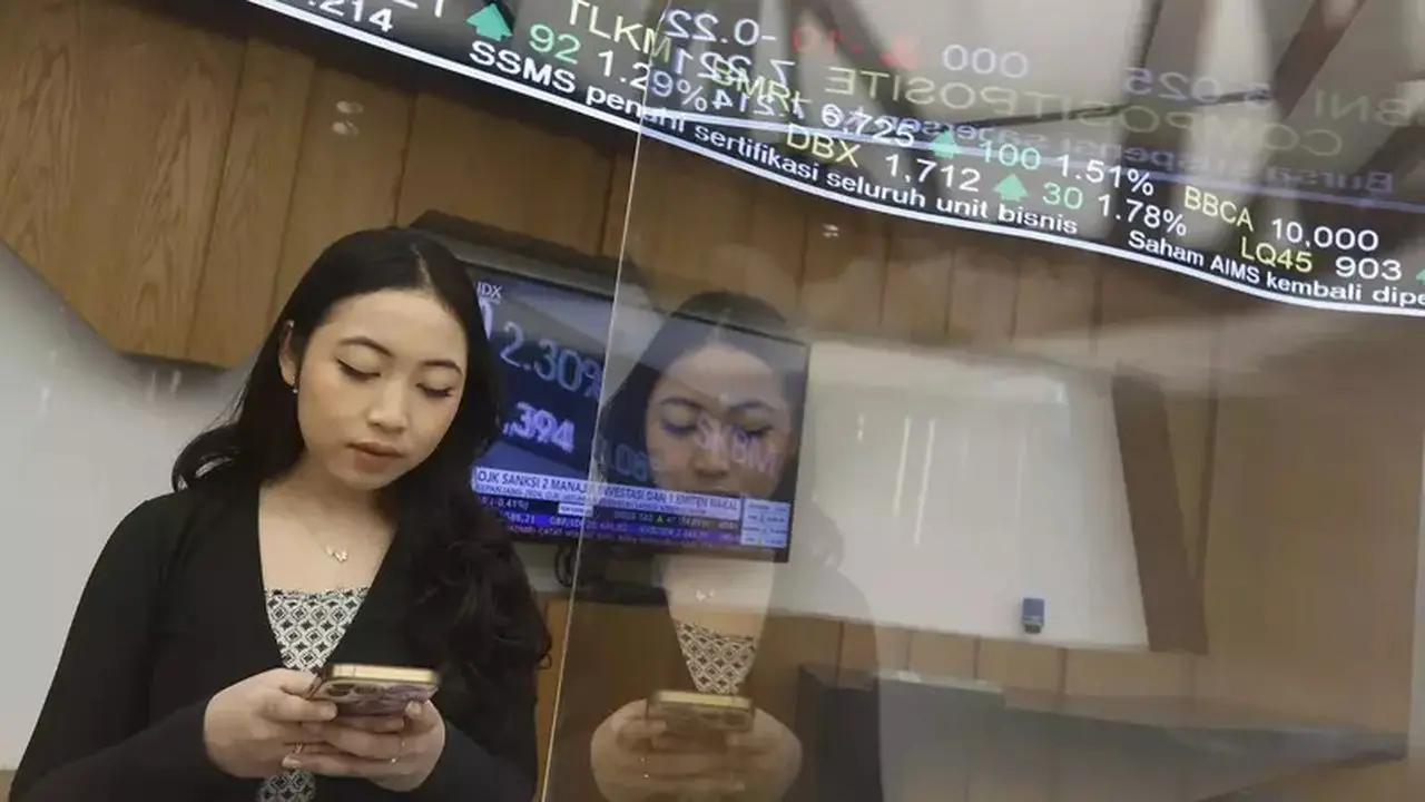 Investor Asing Lepas Saham Rp 687 Miliar, IHSG Anjlok 1,5%