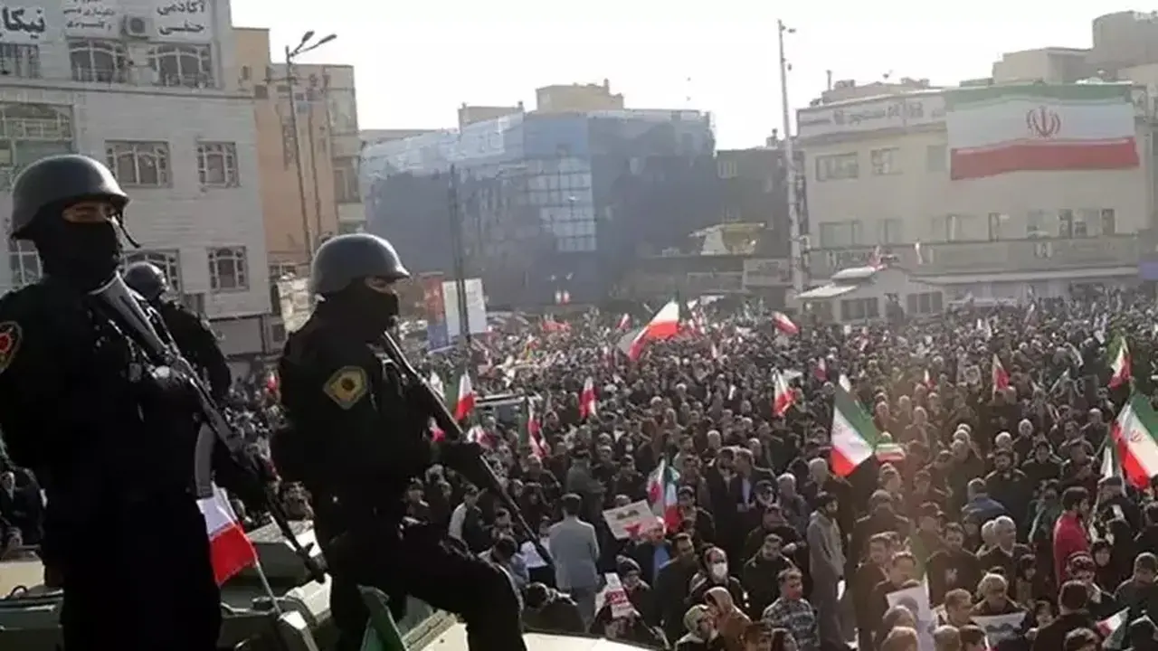 Iran Beri Sinyal Perang AS Bisa Meluas ke Infrastruktur Energi Timur Tengah