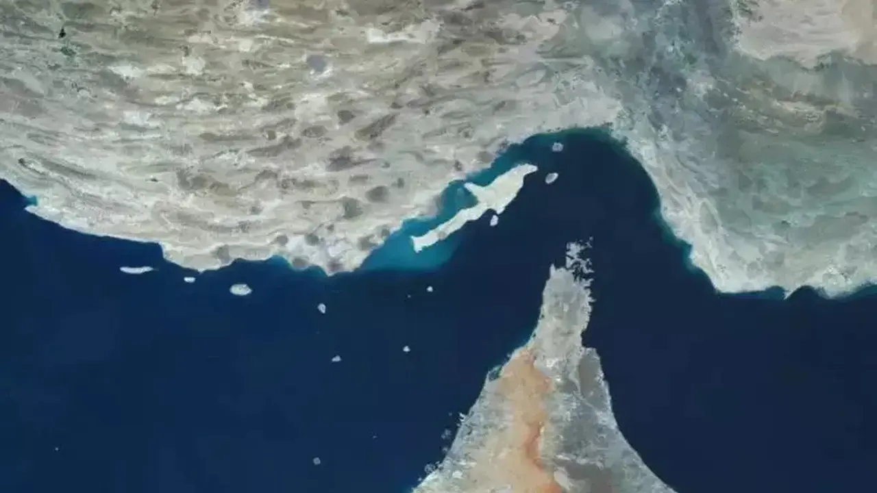 Iran-Oman Sepakati Bagi Hasil Selat Hormuz, AS Tolak Biaya Lintasan