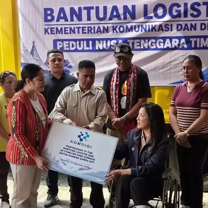 Kominfo Kirim Bantuan Logistik dan Perangkat Starlink untuk Korban Gempa NTT