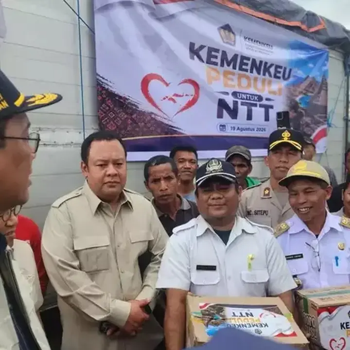 Menkeu Purbaya Sampaikan Salam Prabowo untuk Korban Gempa NTT