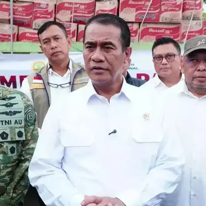 Mentan Amran Lepas 200 Ton Beras untuk Korban Gempa NTT, Prioritaskan Kemanusiaan
