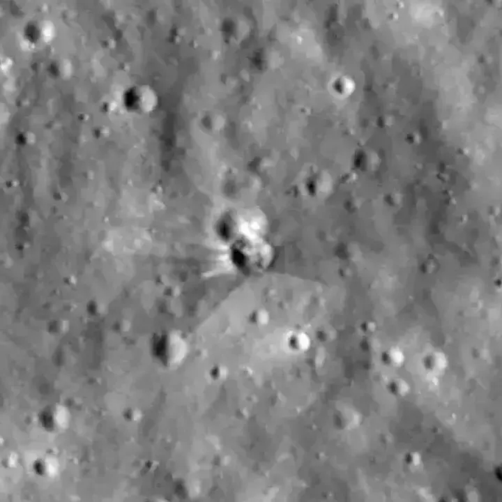 NASA Ungkap Dampak Tabrakan Roket SpaceX di Bulan Lewat Foto Detail LRO