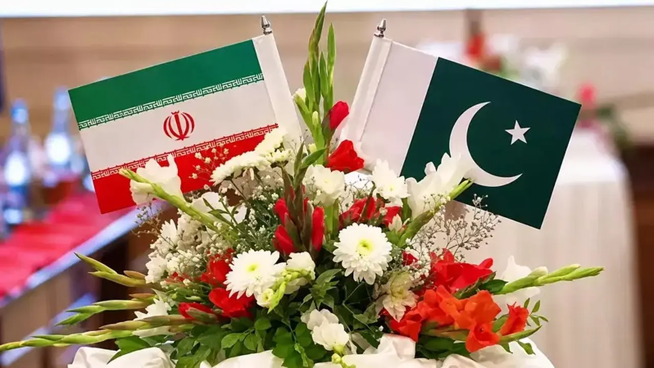 Pakistan dan Iran Jajaki Solusi Damai Konflik dengan AS