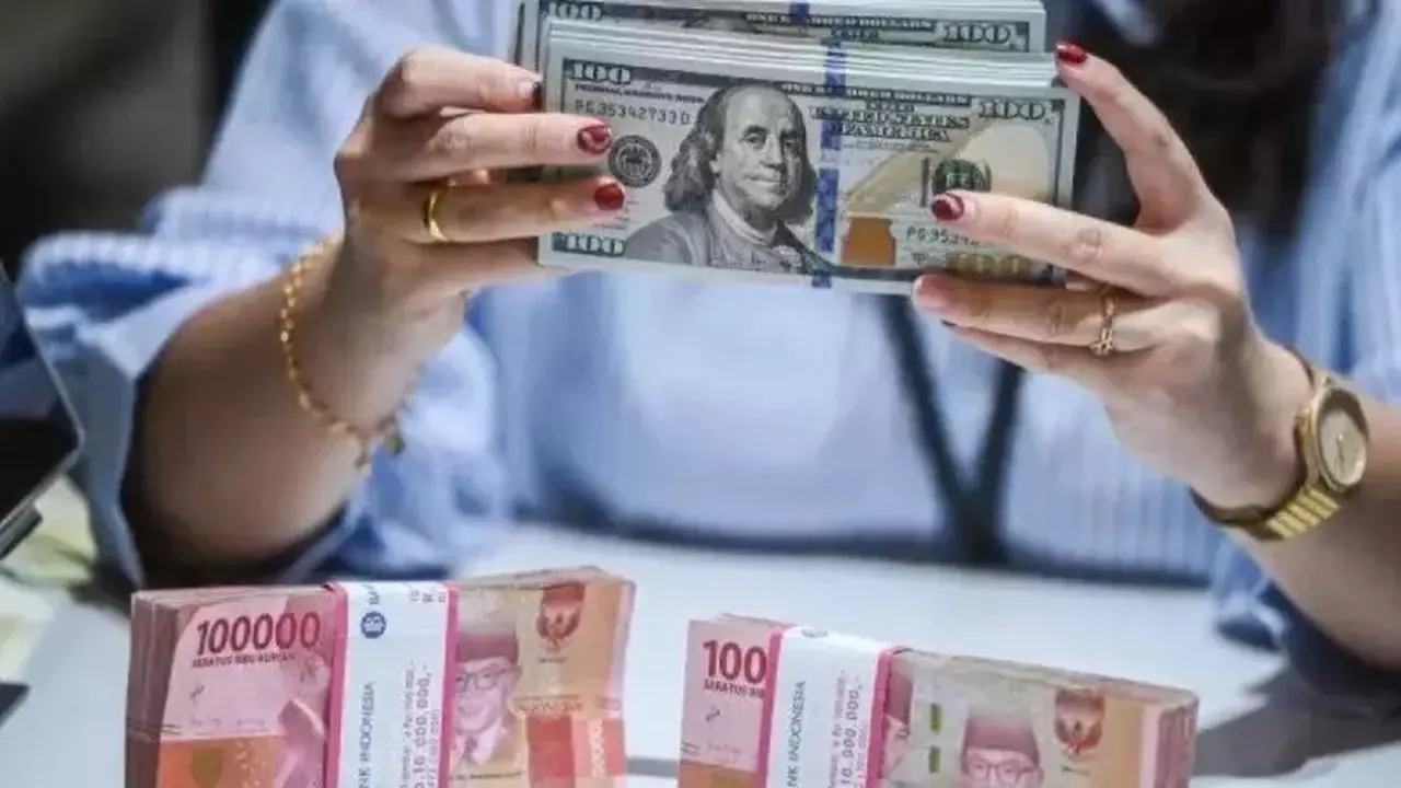Pemerintah Dinilai Terlalu Optimistis dengan Target Rupiah di RAPBN 2027