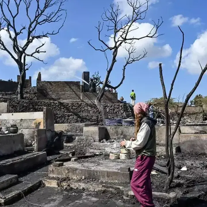 Pemerintah Siapkan Skema Khusus Pembiayaan Rehabilitasi Desa Sade Pasca-Kebakaran