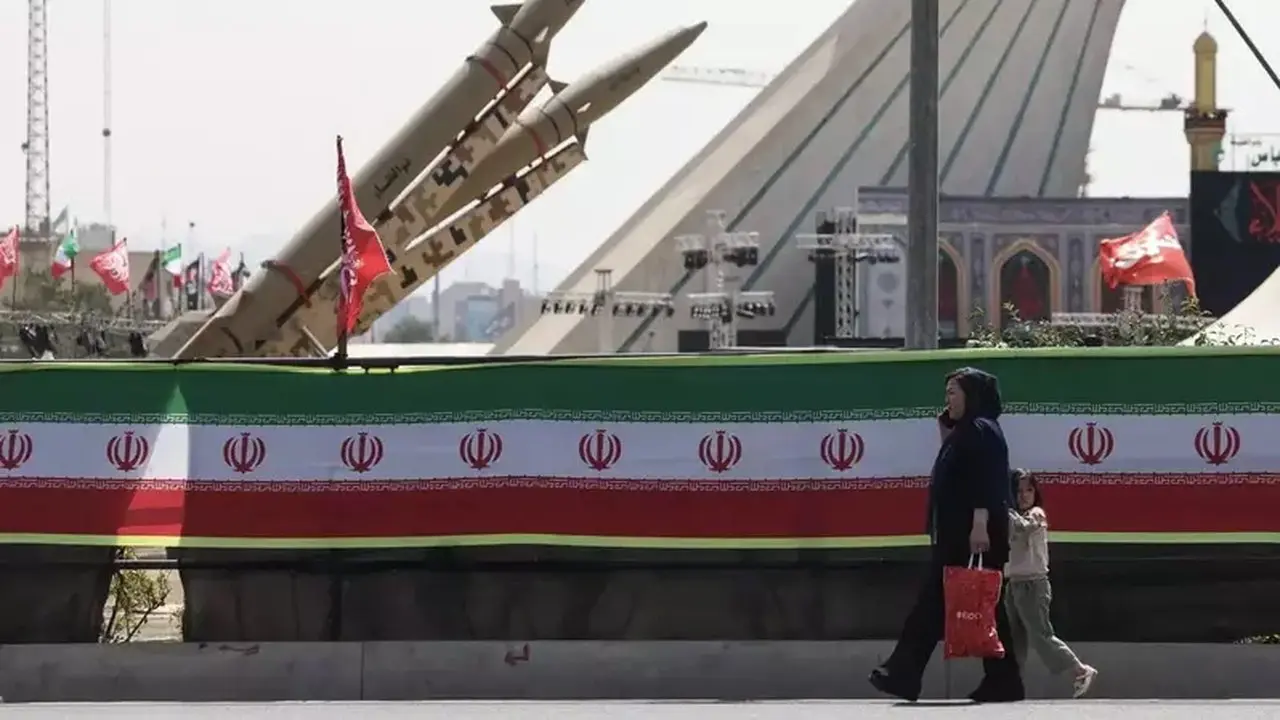 Penasihat Bank Sentral Iran Sangkal Ekonomi Negaranya di Ambang Kehancuran