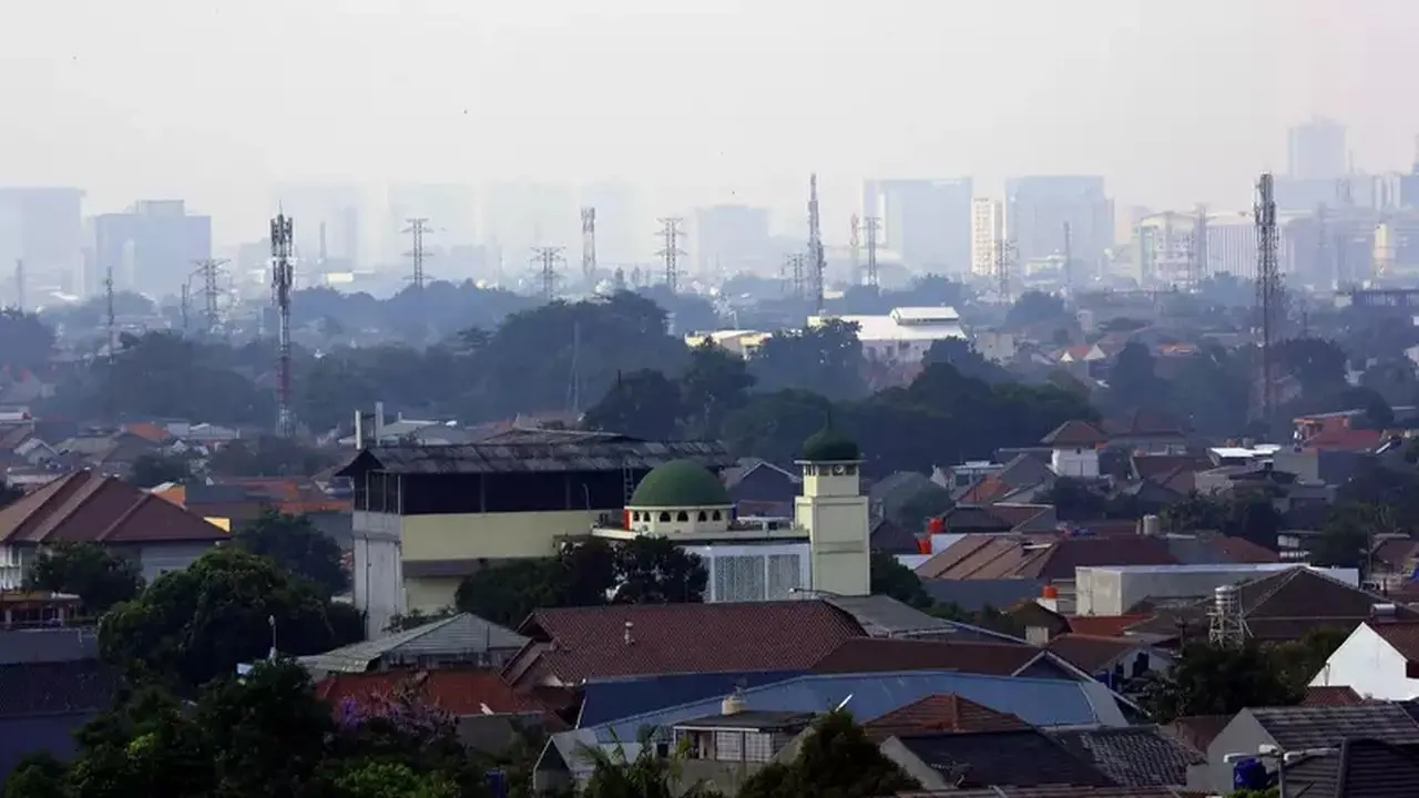 Pengamat Minta Bukti Ilmiah Klaim PLTU Suralaya Sebabkan Polusi Jakarta
