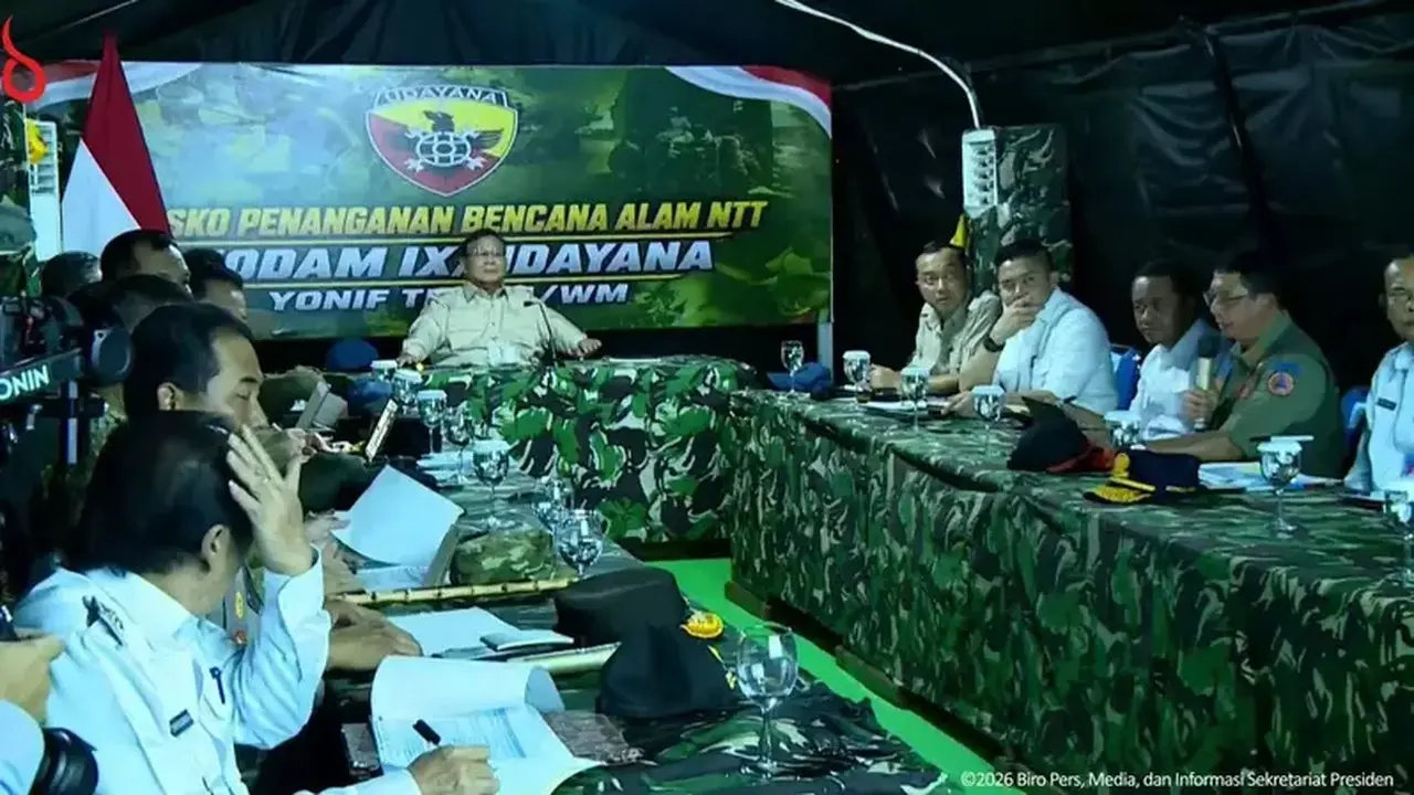 Prabowo Pimpin Rapat Penanganan Gempa Flores di Nagekeo