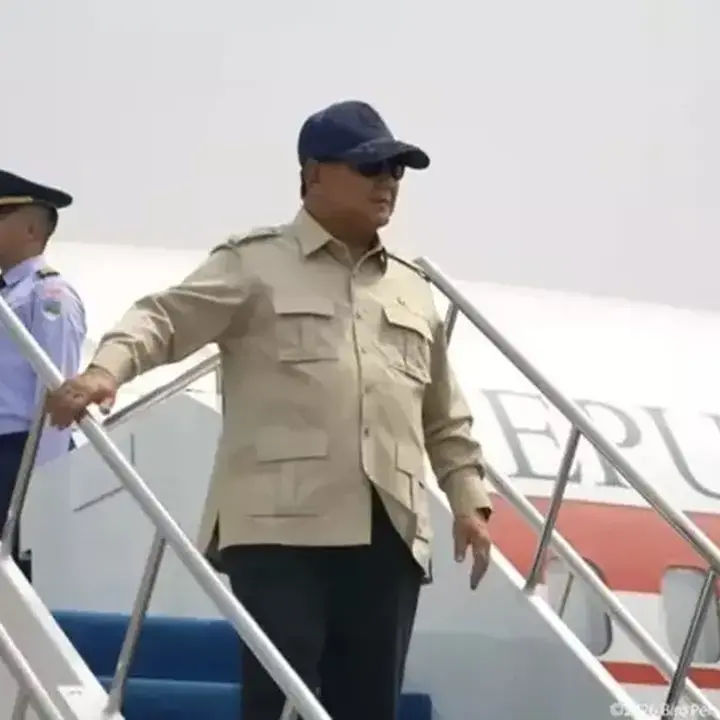 Presiden Prabowo ke Palembang Pantau Karhutla, Instruksikan Pencegahan Dini