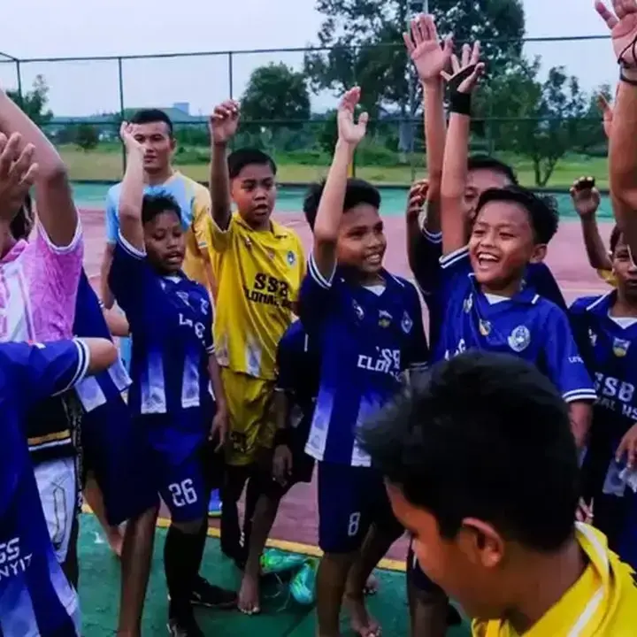 PT Kencana Sawit Indonesia Dirikan Sekolah Sepak Bola untuk Anak Perkebunan