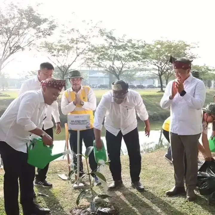 PTPN IV PalmCo Luncurkan Gerakan Tanam 1,5 Juta Pohon Dukung Program Pemerintah