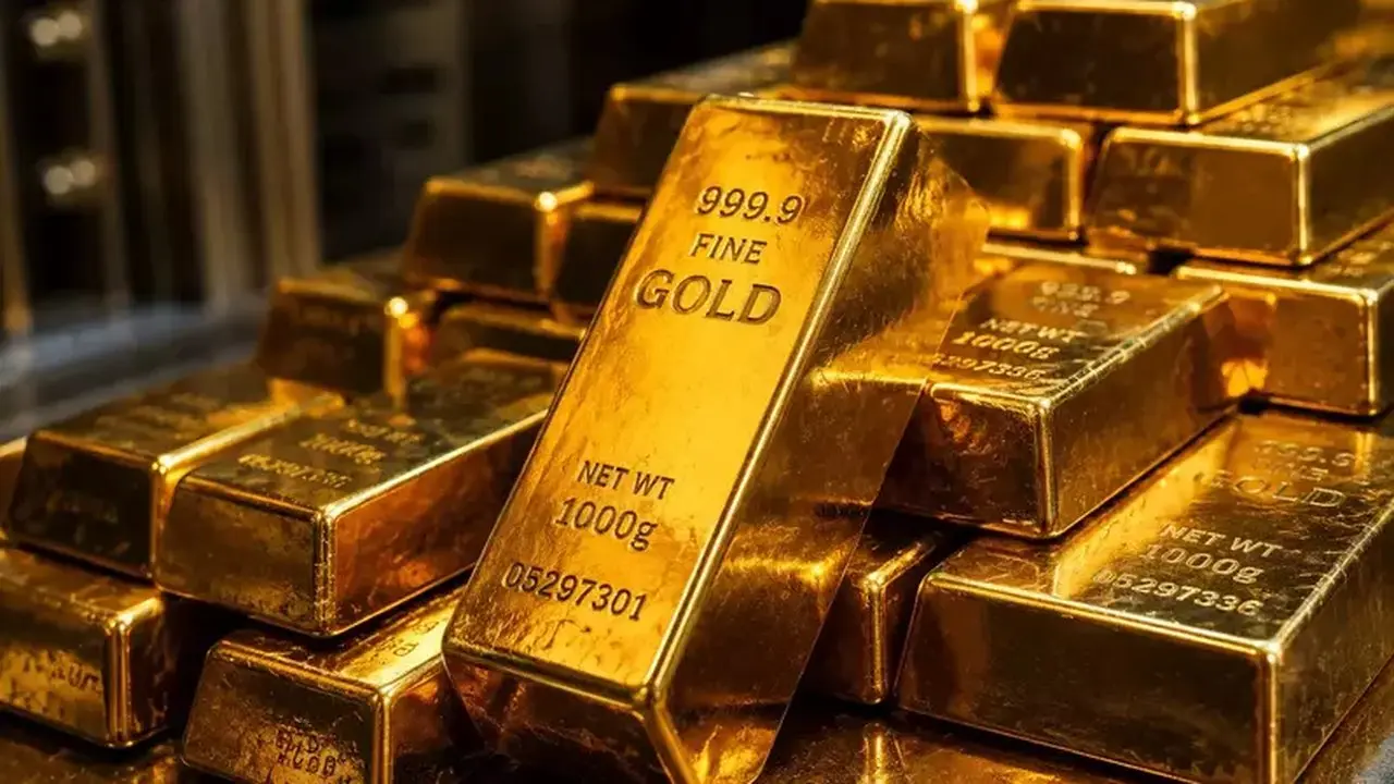 Rekor Impor Emas China, Akuisisi RS Siloam Rp 6,9 T, dan Kenaikan Harga Emas Antam