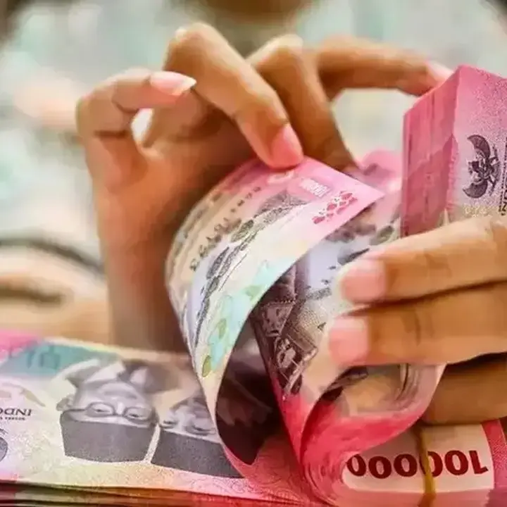 Rupiah Tertekan Lagi, Pelemahan Diprediksi Berlanjut Besok