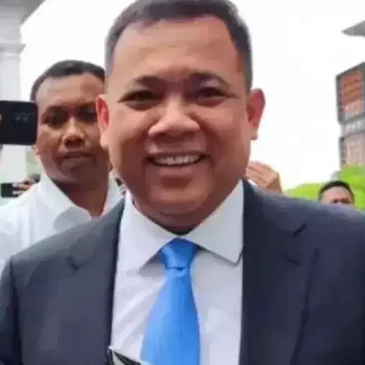 Saham Grup Haji Isam Menguat, BYAN Jadi Sorotan di Tengah Rumor Akuisisi