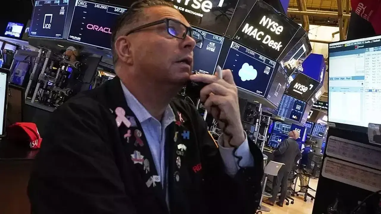 Saham Wall Street Merosot Akibat Teknologi dan Ketegangan Iran
