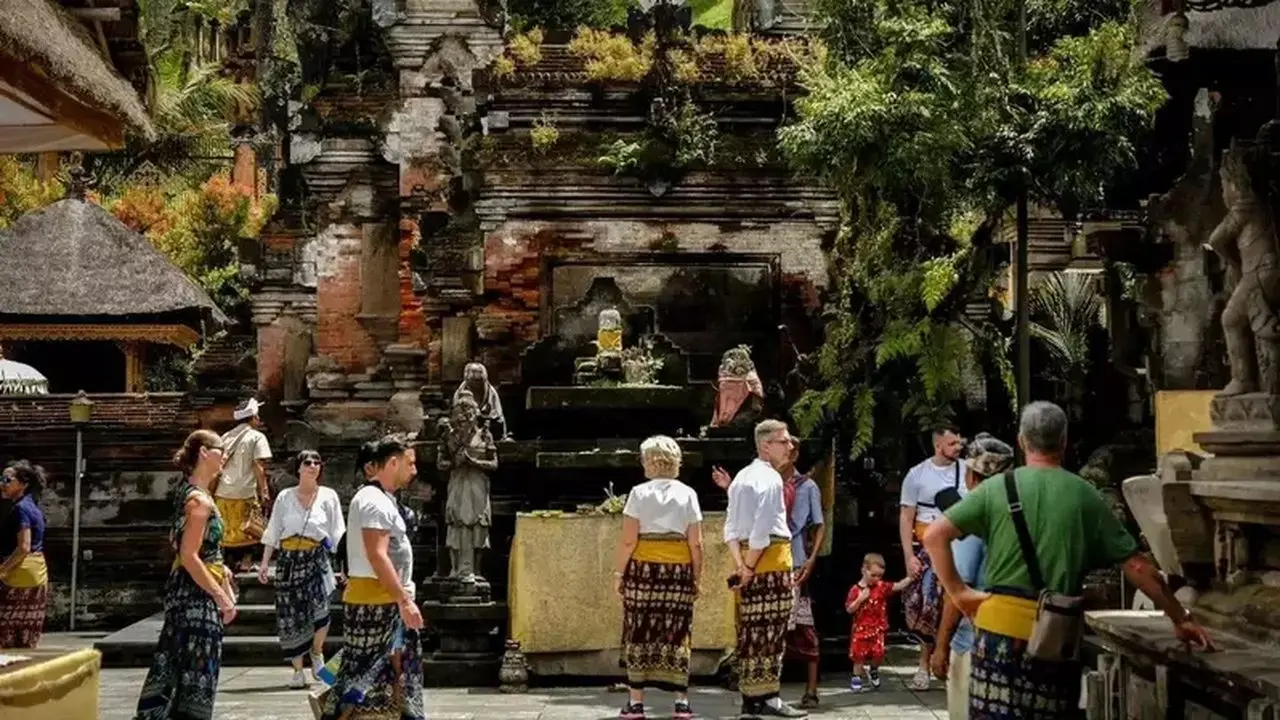 Sektor Pariwisata RI Tumbuh Positif di Semester I-2026