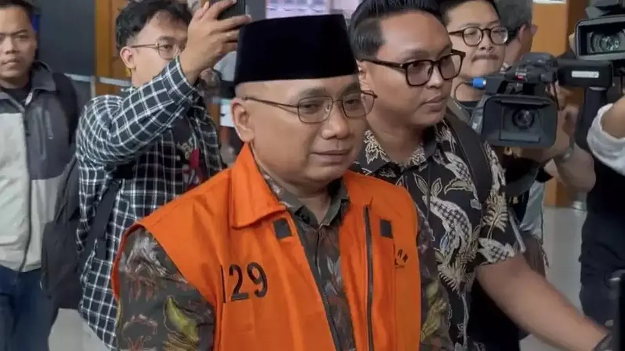 Sidang Perdana Kasus Korupsi Kuota Haji: Eks Menag Yaqut Cholil Hadir