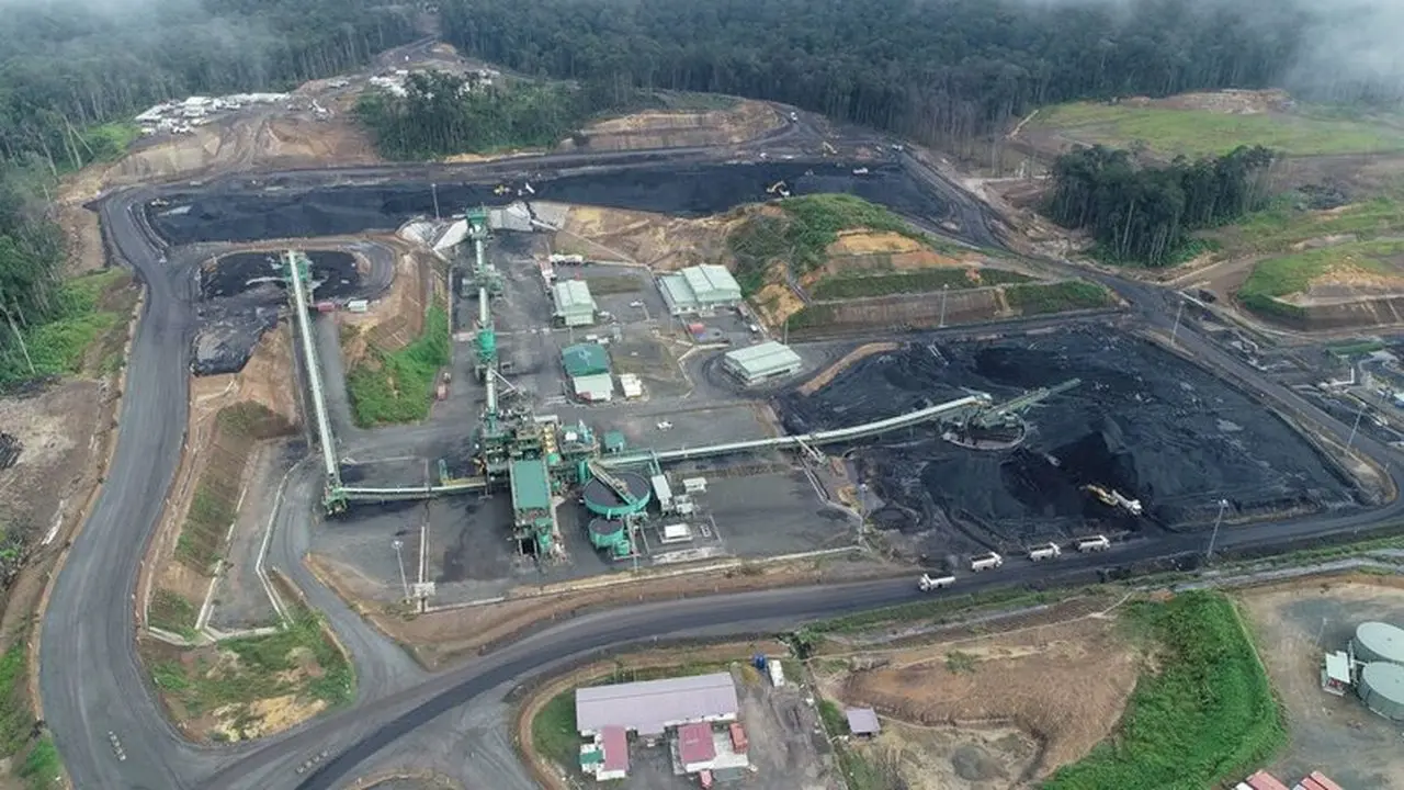 Smelter Aluminium Dongkrak Laba ADMR, Saham Diprediksi Naik 28%