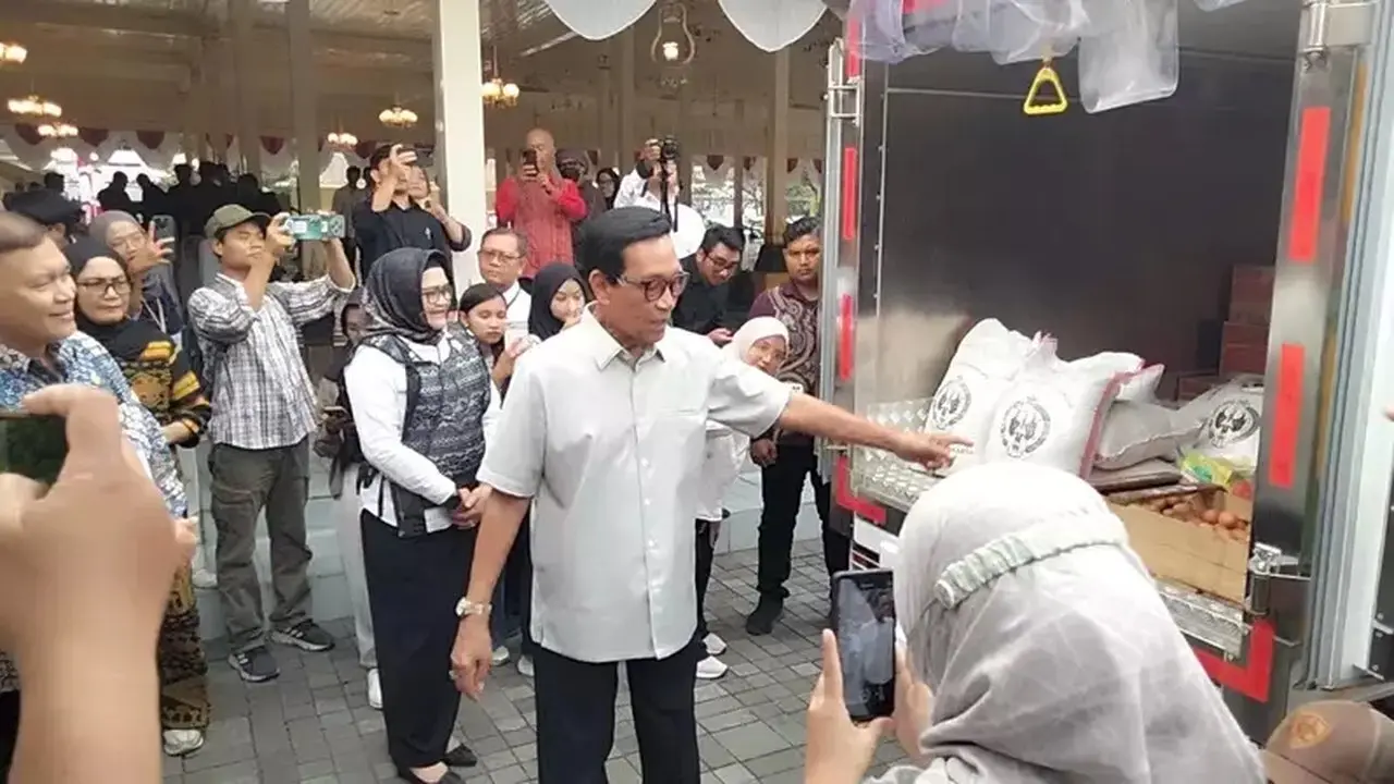 Sri Sultan Sumbang Rp 1 Miliar untuk Korban Gempa NTT dan Mahasiswa DIY