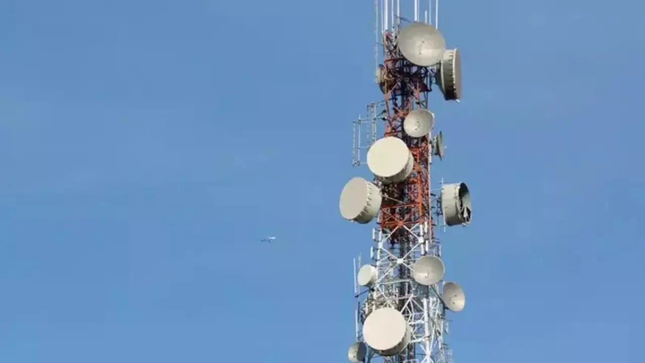 Wacana Merger MTEL-TBIG Berpotensi Jadi Katalis Baru Industri Menara Telekomunikasi