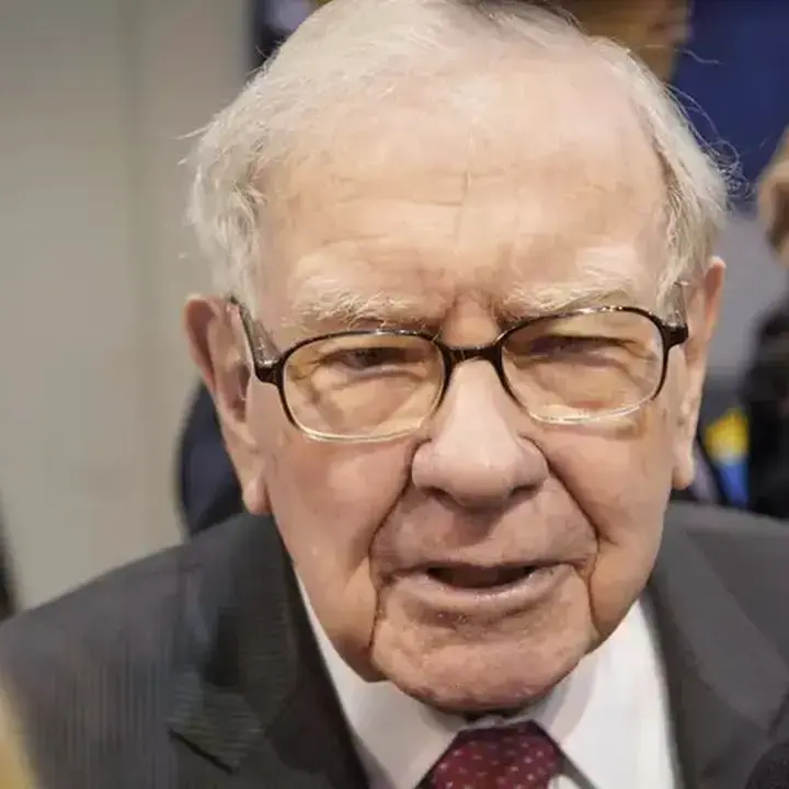 Warren Buffett: Ubah Gejolak Pasar Saham Jadi Peluang Cuan Jangka Panjang