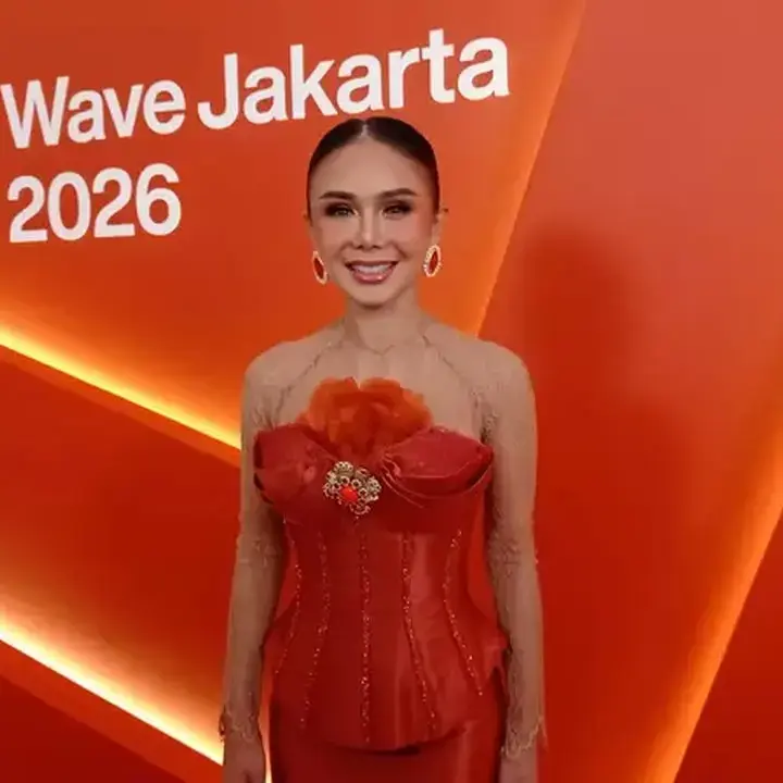 Yuni Shara Pilih Perawatan Wajah Non-Invasif, Hindari Facelift