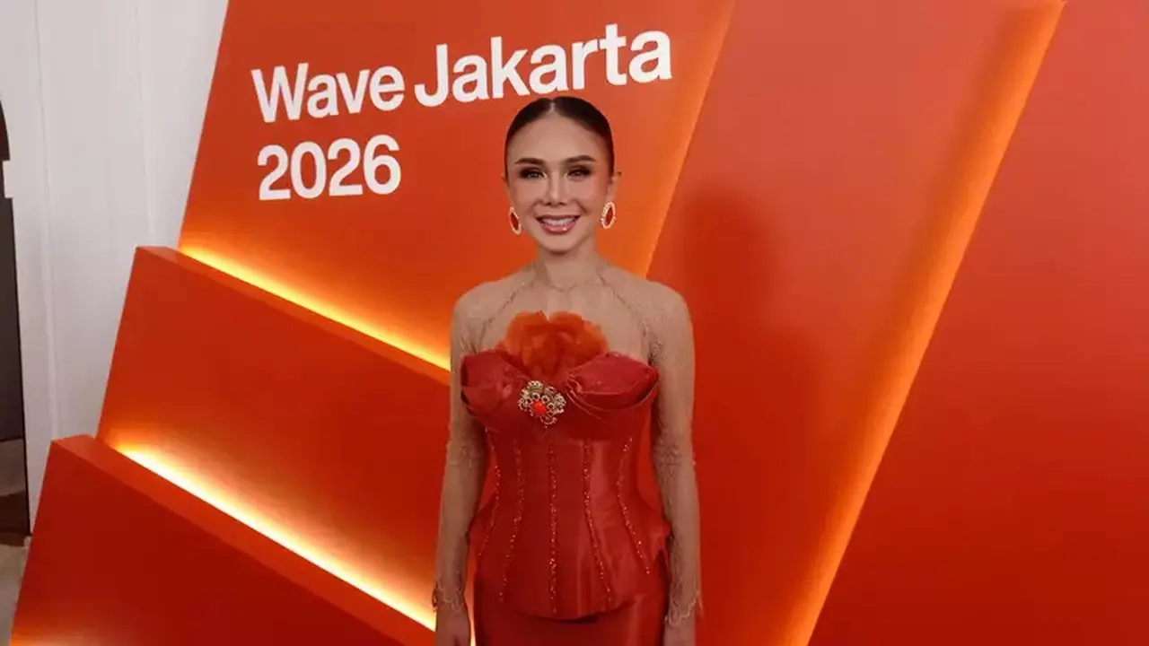 Yuni Shara Pilih Perawatan Wajah Non-Invasif, Hindari Facelift