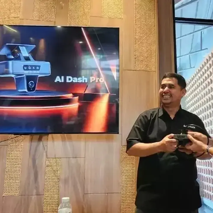 AI Dashcam Deteksi Dini Bahaya Berkendara untuk Cegah Kecelakaan