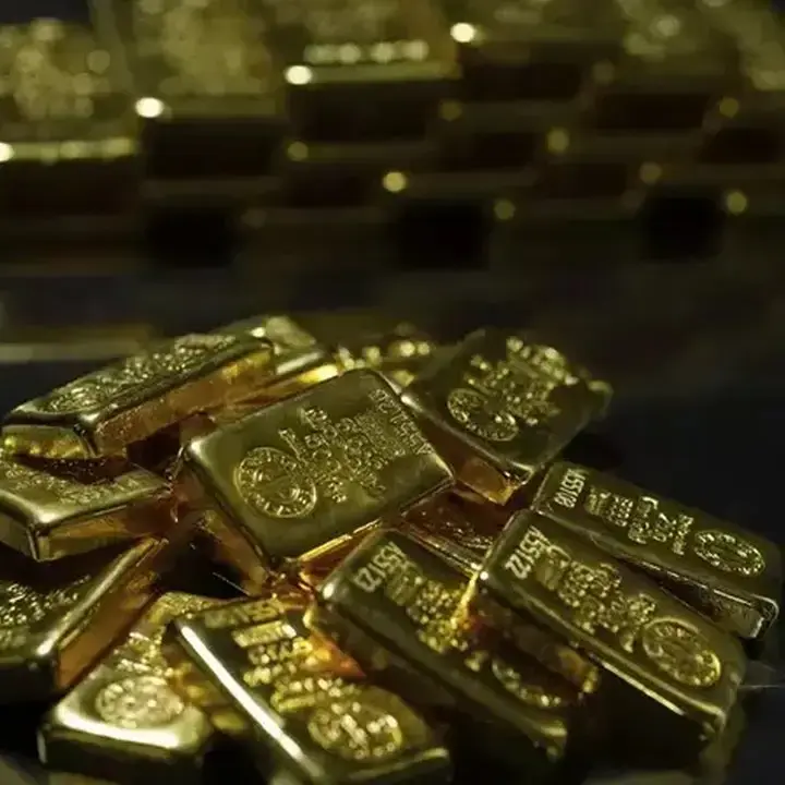 Analisis Ahli: Emas Tertekan Akibat Kenaikan Yield Obligasi dan Penguatan Dolar AS