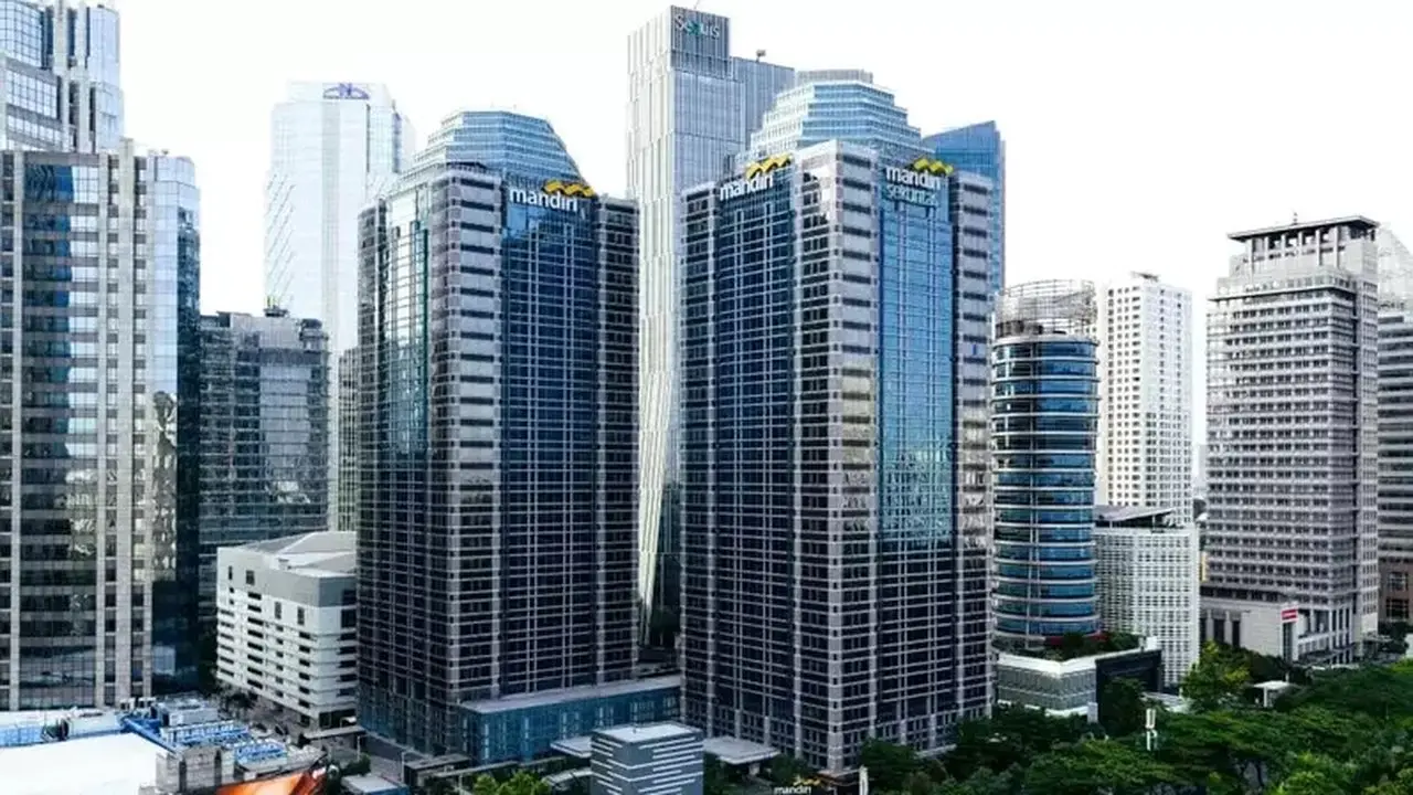 Analisis: Laba Bersih Bank Mandiri Lampaui BCA, Saham BMRI Berpotensi Naik 40%