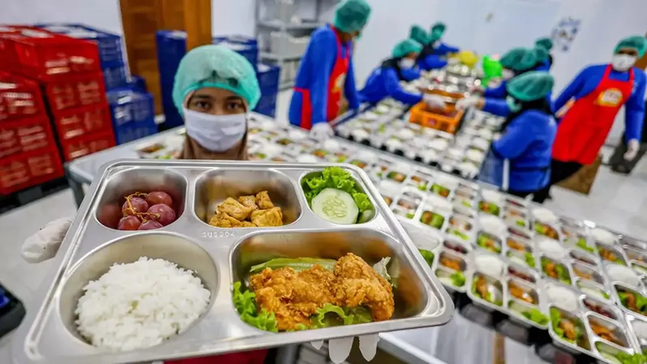 Anggaran Makan Bergizi Gratis Capai Rp 134,2 T, Pemerintah Perkuat Reformasi BGN