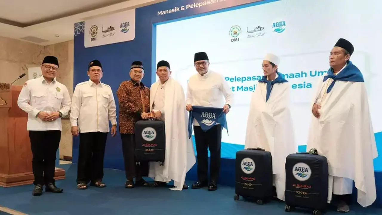 Aqua dan DMI Berangkatkan 26 Marbot Masjid untuk Umrah
