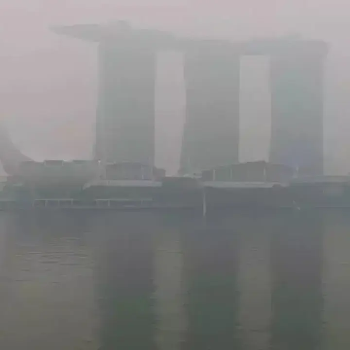 Asap Karhutla Indonesia Selimuti Singapura, Kualitas Udara Memburuk