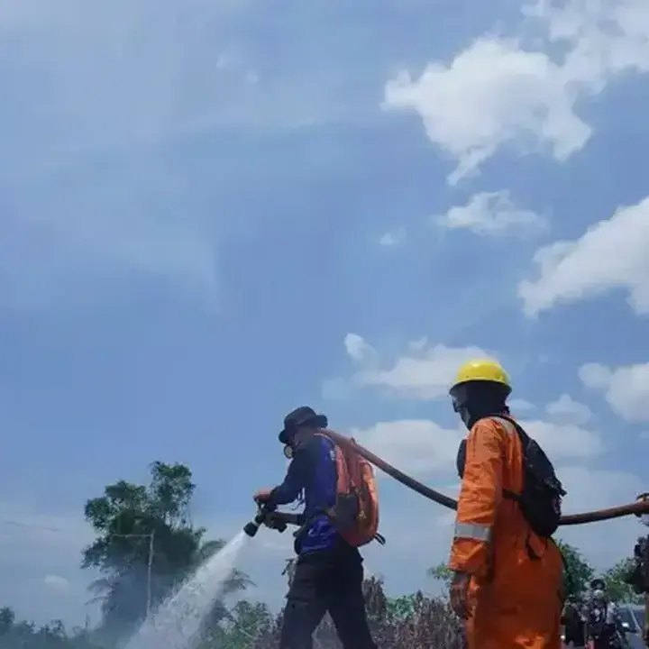 CBI Group dan SSMS Salurkan Bantuan Rp 2,2 Miliar untuk Tim Gabungan Karhutla