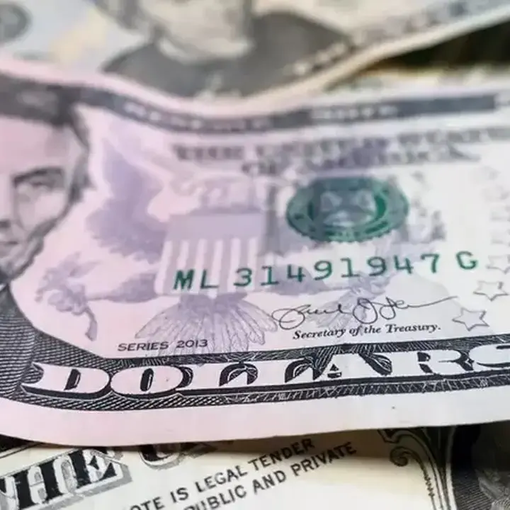 Dolar AS Menguat Signifikan Dekati Level Tertinggi 7 Pekan Pasca Keputusan The Fed