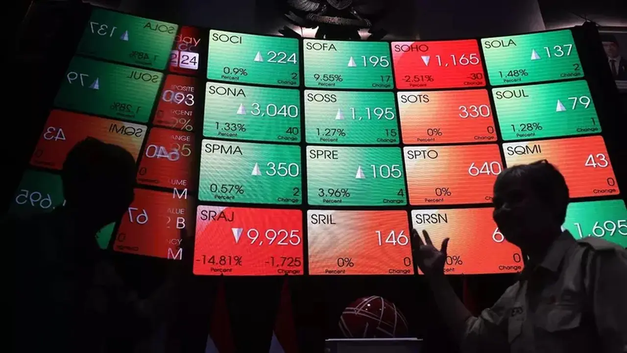 IHSG Bervariasi, Saham Bayan Resources Melonjak Tajam