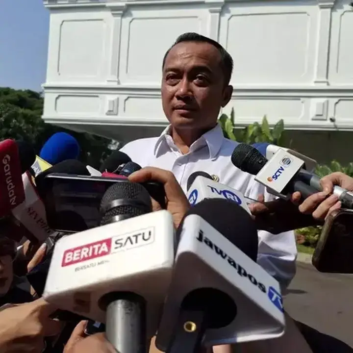 Indonesia Sambut Kapal Induk Pertama KRI Sriwijaya, Perkuat Armada TNI AL